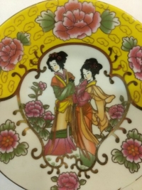 Купить Тарелка декоративная с росписью Китайский бытовой сюжет в интернет-магазине Роза Мира