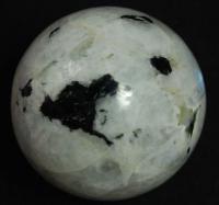 Купить Шар Лунный камень с турмалином в интернет-магазине Роза Мира