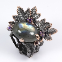 Купить Кольцо Лабрадорит природный со вставками из аметиста в интернет-магазине Роза Мира